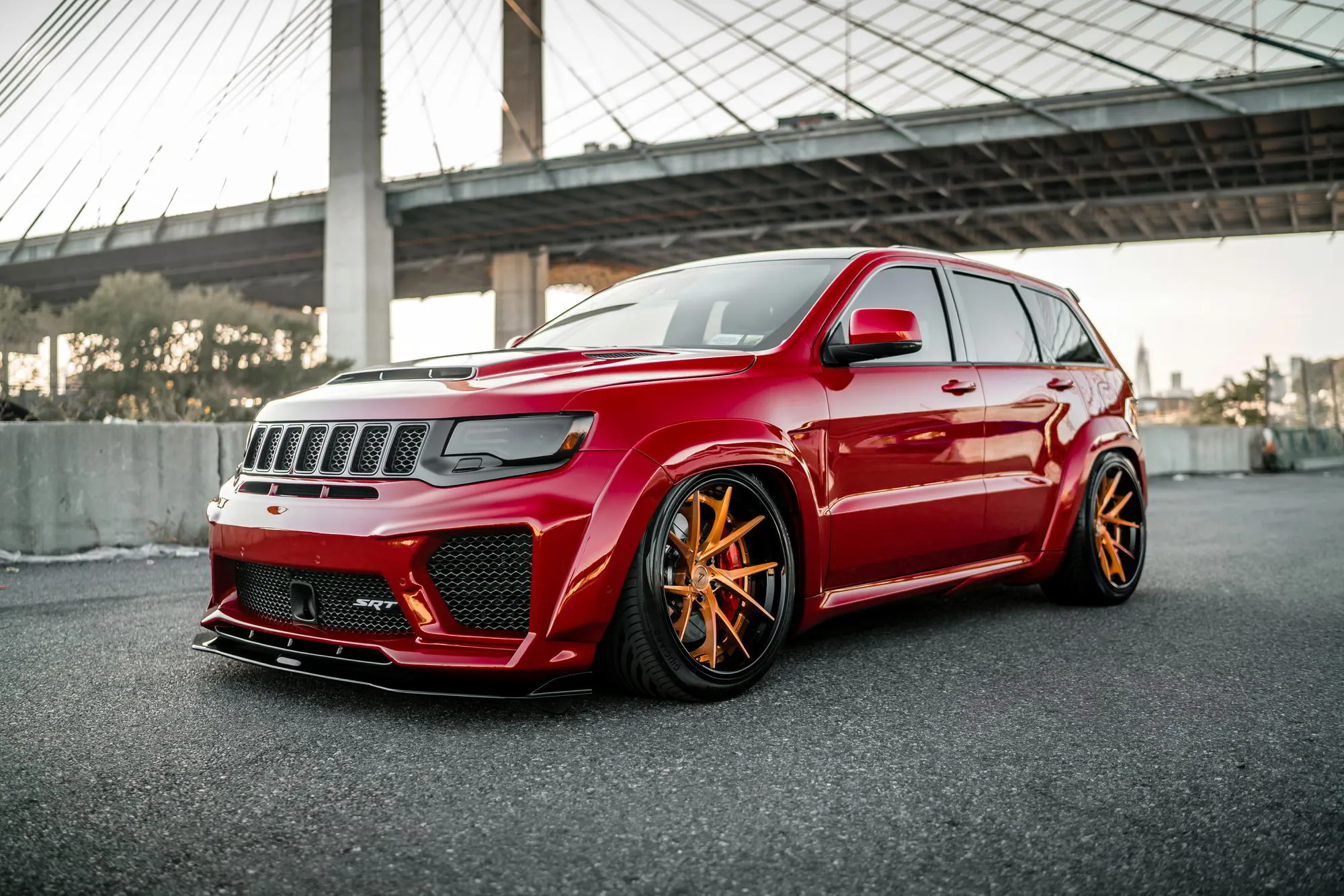 Check our price and buy a Renegade Design body kit for Jeep Grand Cherokee Trackhawk Tyrannos V3