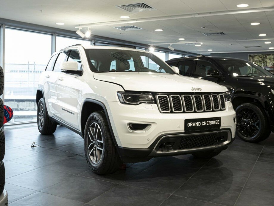 Check price and buy New Jeep Grand Cherokee (WK2) Restyling For Sale