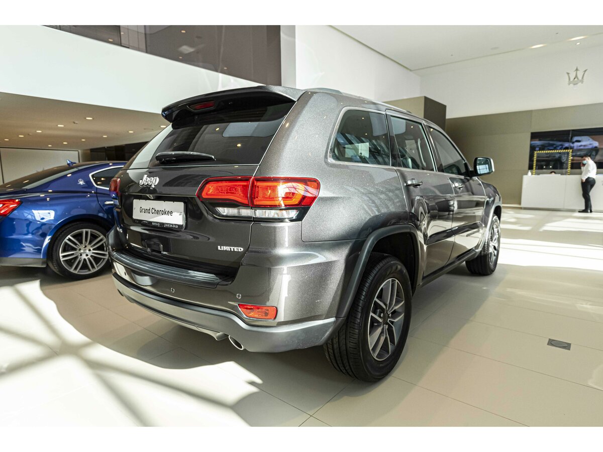 Check price and buy New Jeep Grand Cherokee (WK2) Restyling For Sale