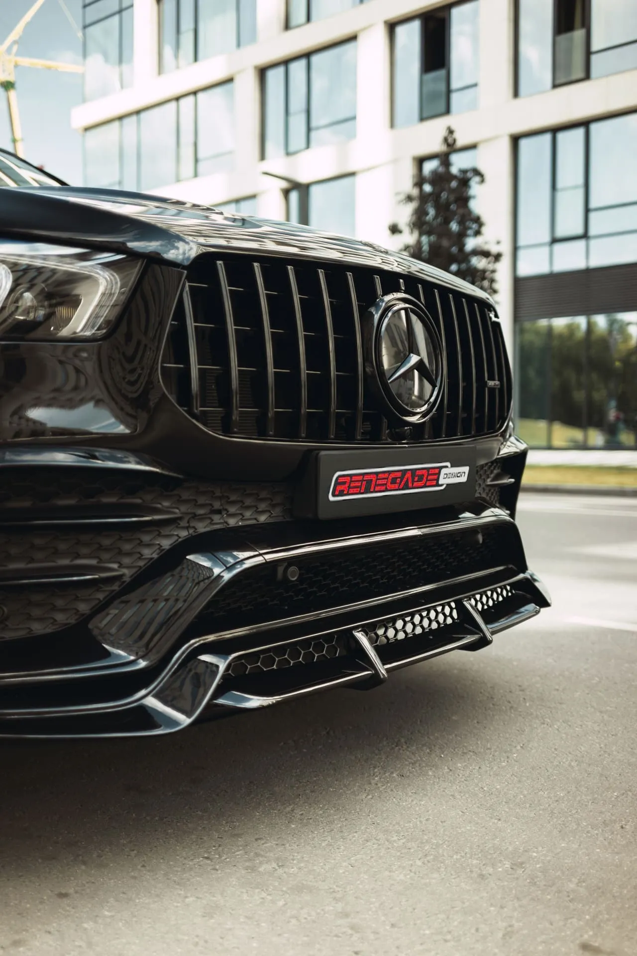 Check price and buy Renegade Design body kit for  Mercedes-Benz GLE V167