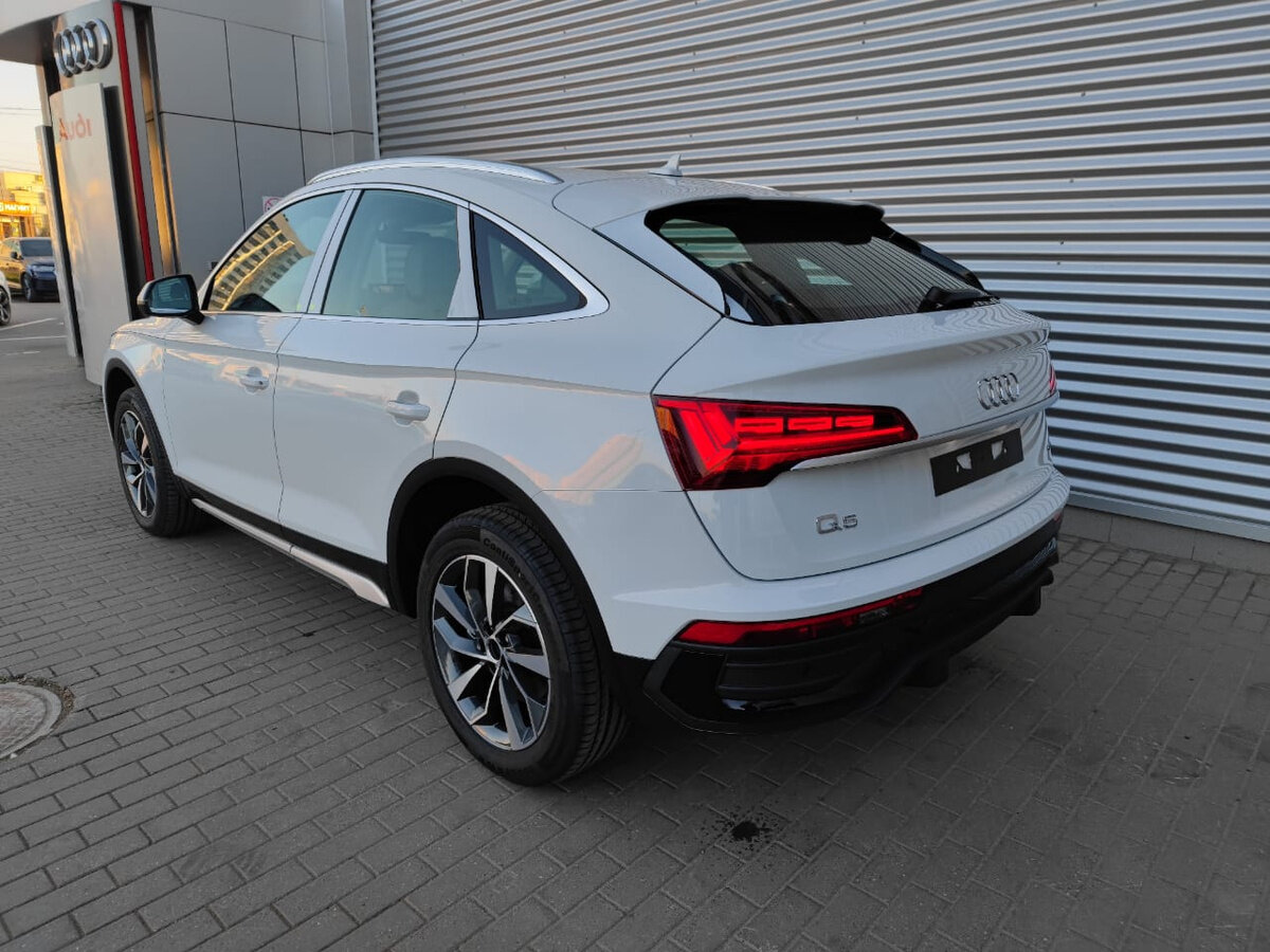 Check price and buy New Audi Q5 Sportback 45 TFSI (FY) For Sale