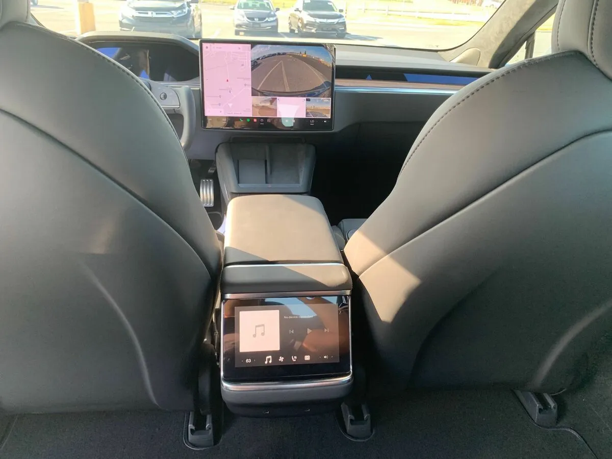 Check price and buy New Tesla Model S Plaid Restyling 2 For Sale