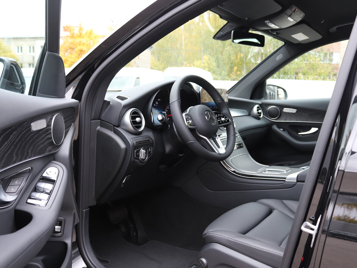 Check price and buy New Mercedes-Benz GLC 200 (X253) Restyling For Sale