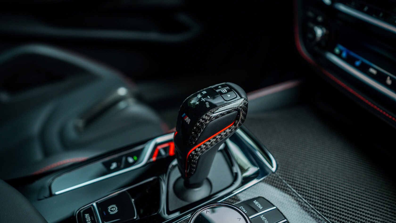 Gear knob inserts Carbon for BMW M5 F90 LCI Restyling
