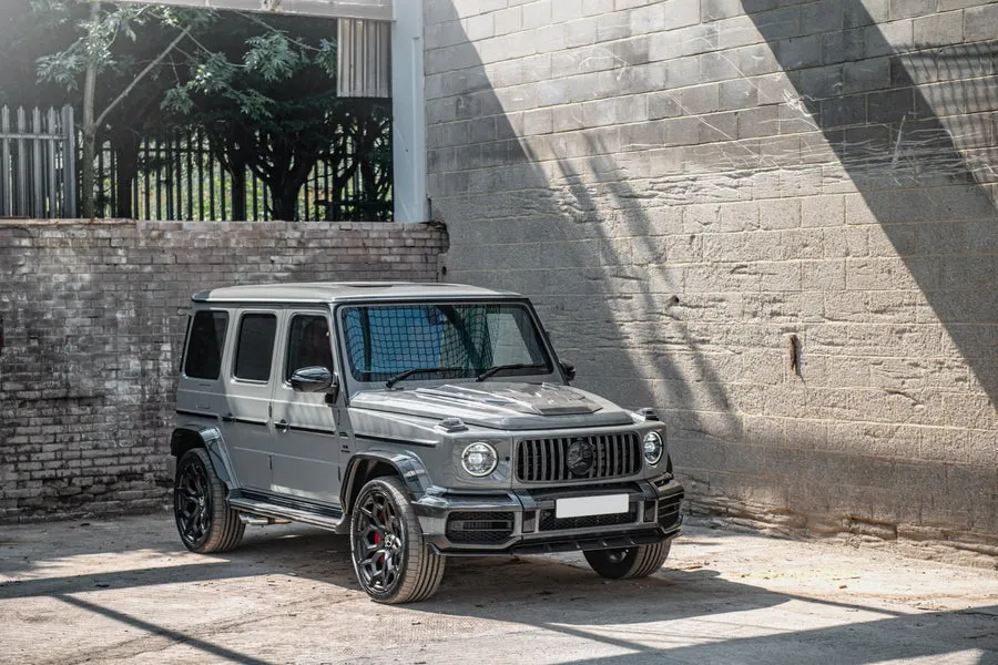 Check our price and buy Kahn Design carbon fiber body kit set for Mercedes-Benz G-class W463A