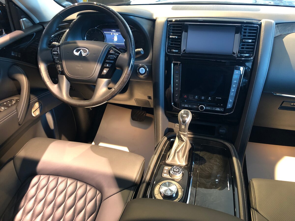 Check price and buy New Infiniti QX80 Restyling 3 For Sale