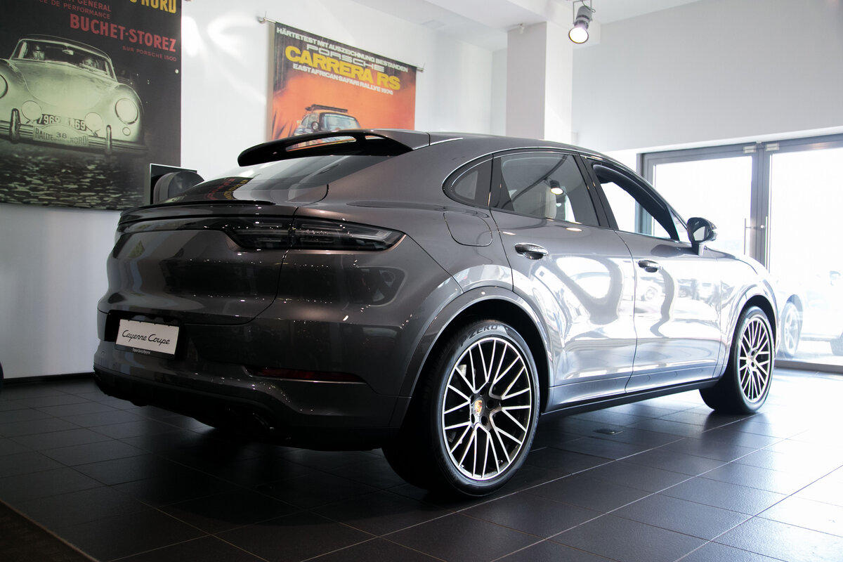 Check price and buy New Porsche Cayenne Coupé For Sale