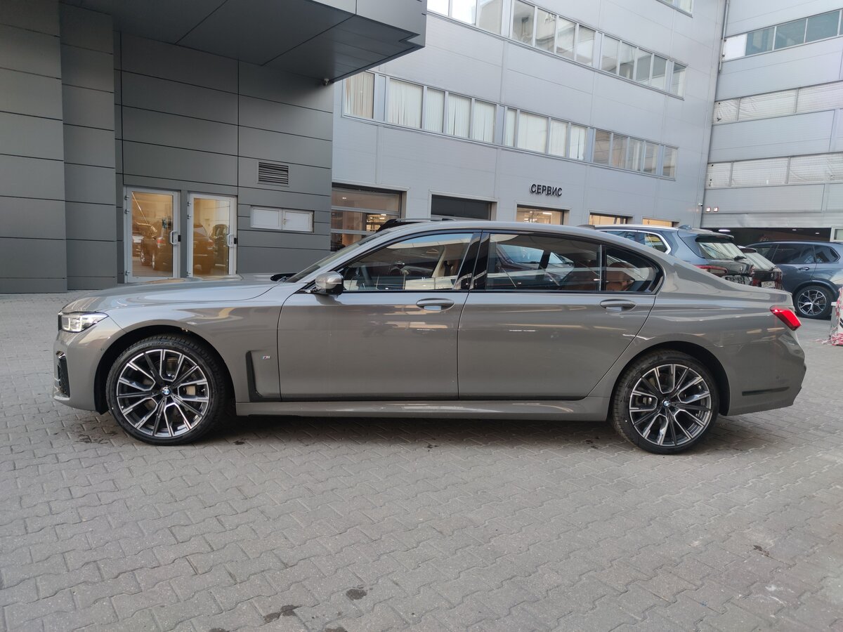 Buy New BMW 7 series Long 730Ld xDrive (G11/G12) Restyling