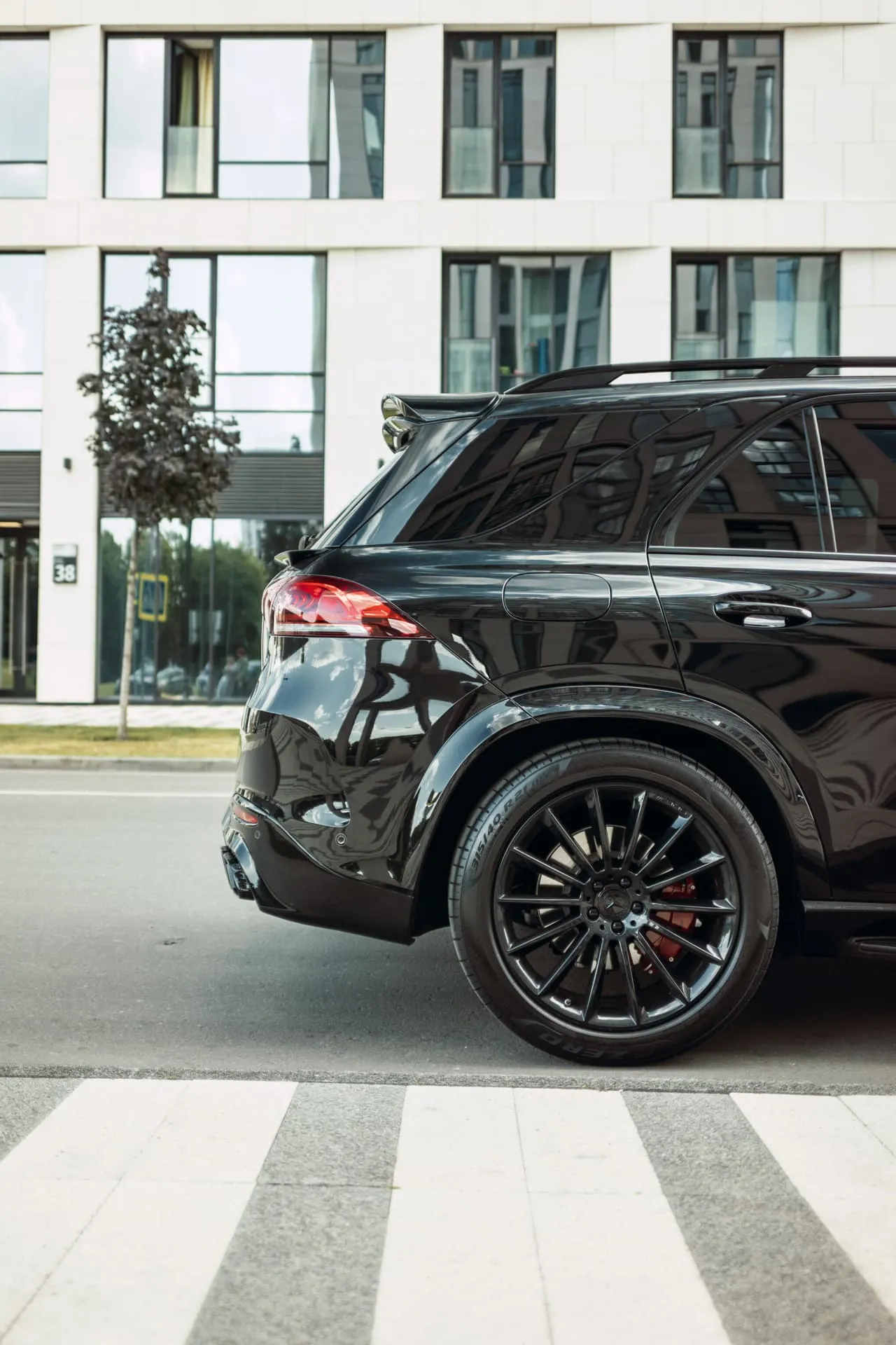 Check price and buy Renegade Design body kit for  Mercedes-Benz GLE V167