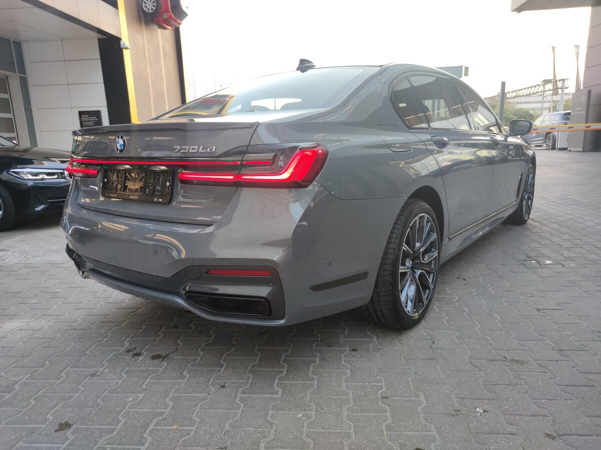 Buy New BMW 7 series Long 730Ld xDrive (G11/G12) Restyling