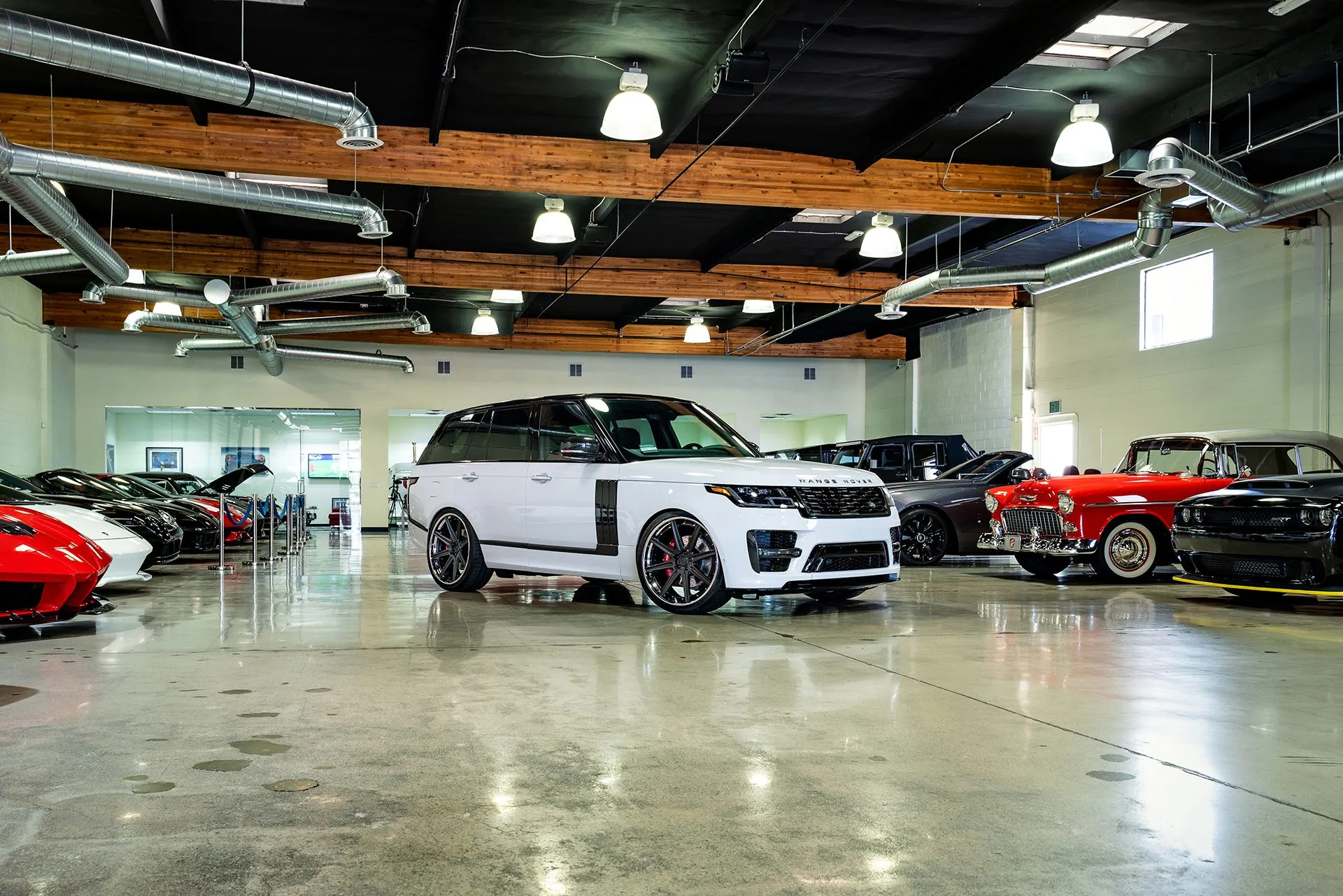 1221 Wheels 0880 AP3LX APEX3.0 on Range Rover — side exterior