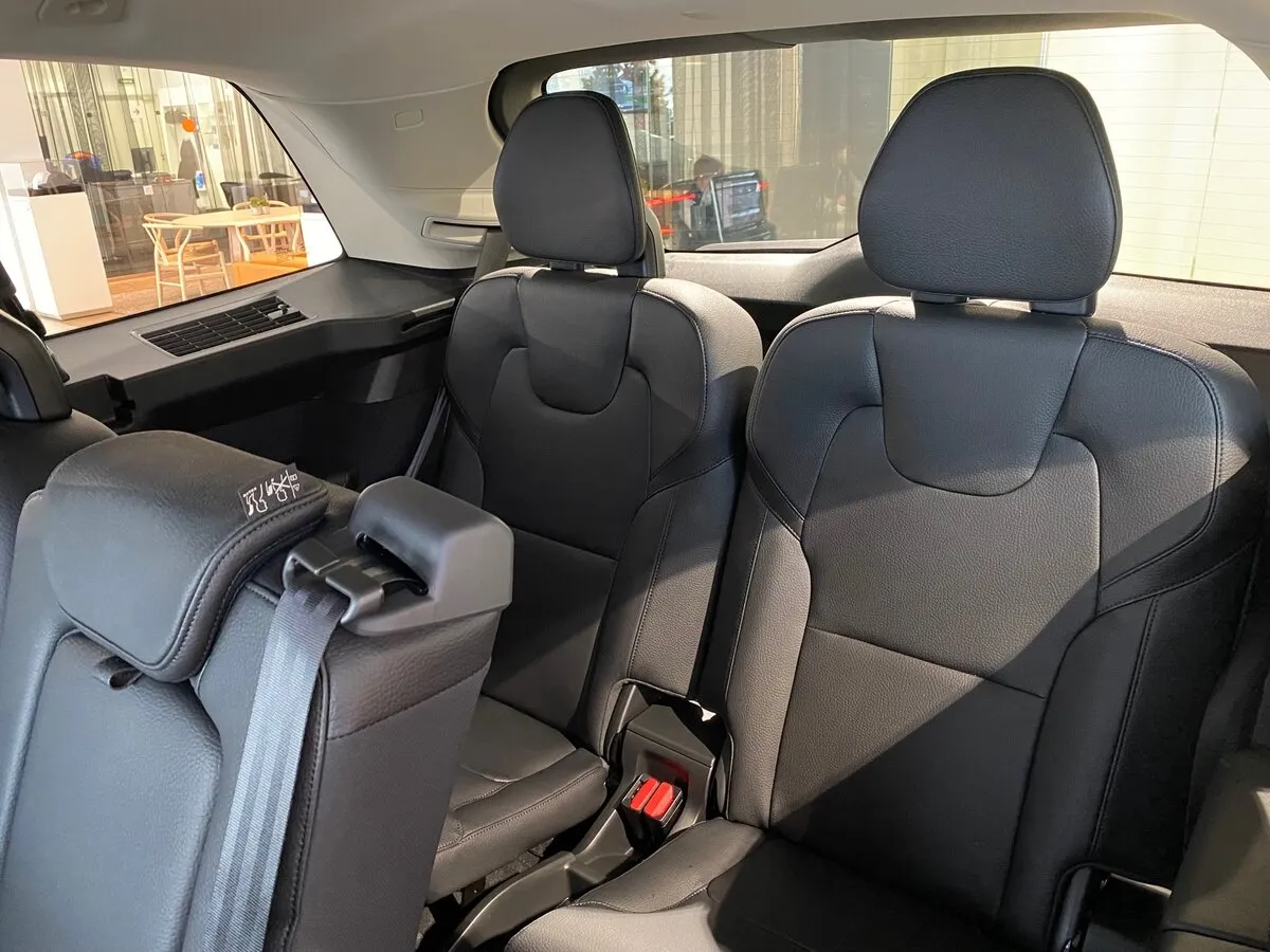 Check price and buy New Volvo XC90 Restyling For Sale