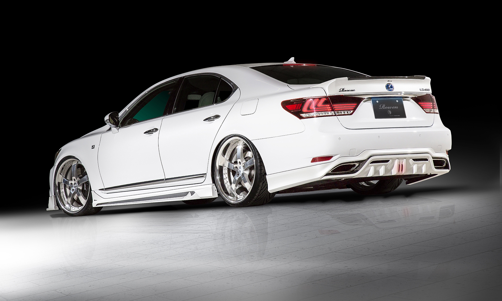 Rowen body kit for Lexus LS F-sport Buy with delivery, installation ...