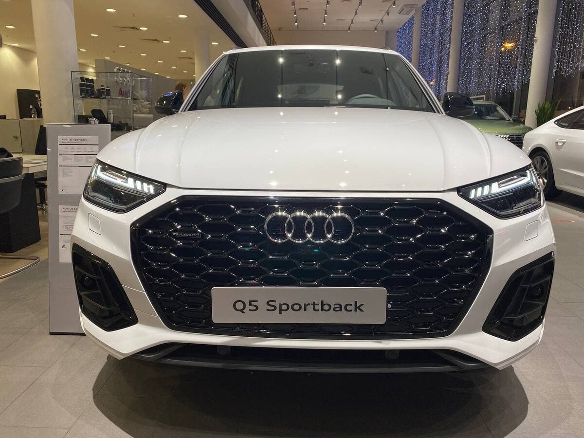 Check price and buy New Audi Q5 Sportback 45 TFSI (FY) For Sale