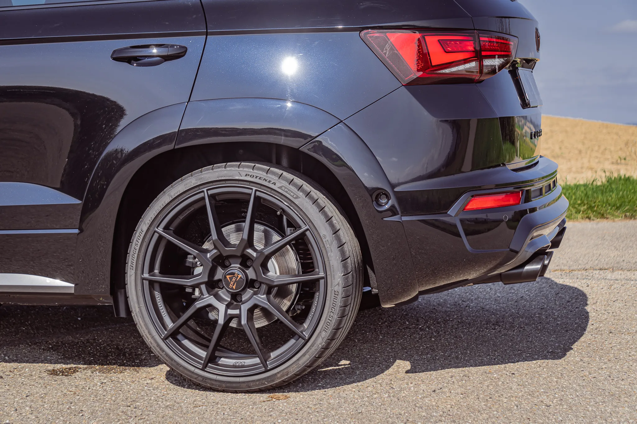 Check our price and buy JE Design body kit for Cupra Ateca 5FP facelift!