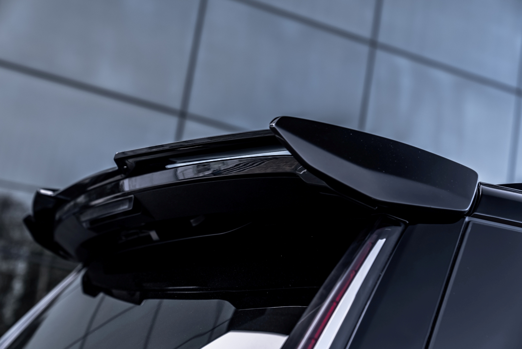 Top spoiler SCL Performance for Cadillac Escalade Miriada