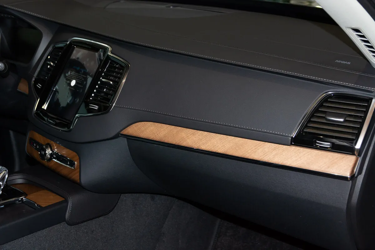 Check price and buy New Volvo XC90 Restyling For Sale