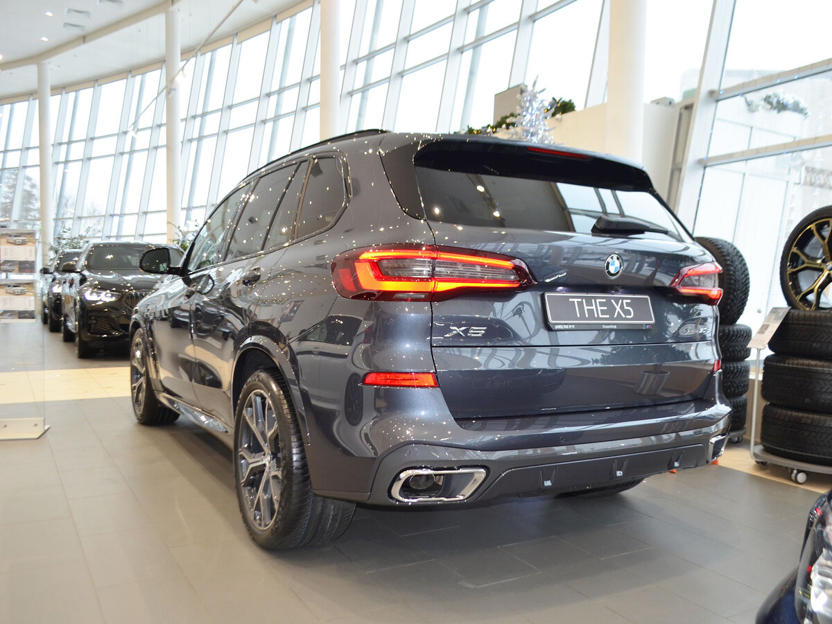 Check price and buy New BMW X5 30d (G05) For Sale
