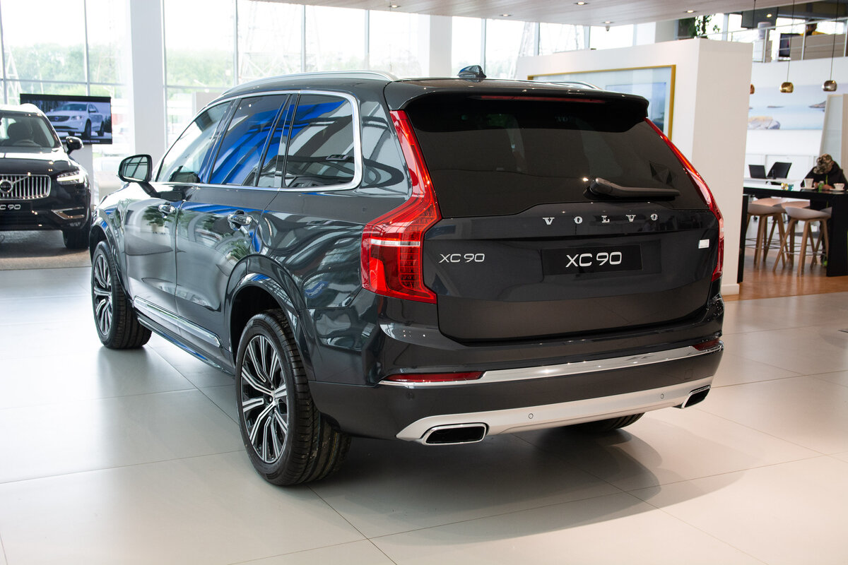 Check price and buy New Volvo XC90 Restyling For Sale