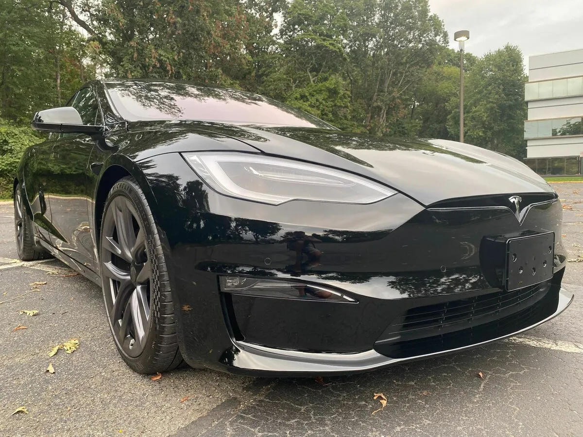 Check price and buy New Tesla Model S Plaid Restyling 2 For Sale