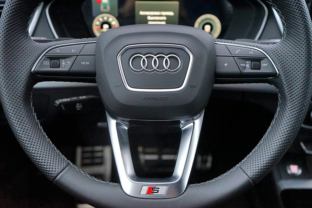 Check price and buy New Audi Q5 Sportback 45 TFSI (FY) For Sale