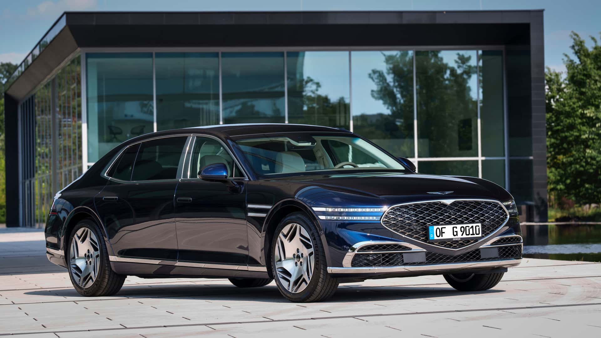 Luxury Elevated: Genesis Introduces the Exquisite G90 to Europe