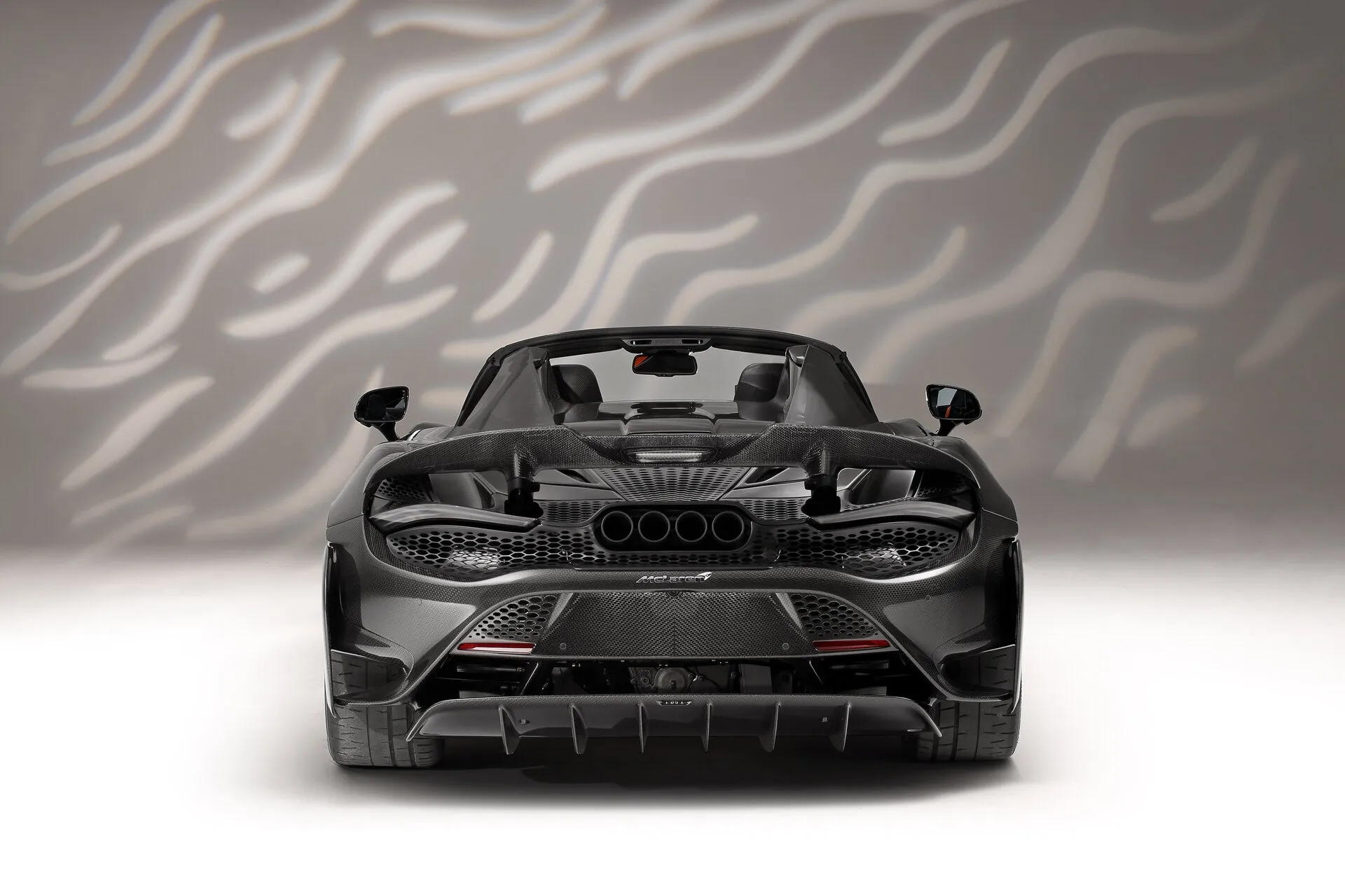 Check our price and buy Topcar Design body kit for McLaren 765 LT Spider Carbon Edition!