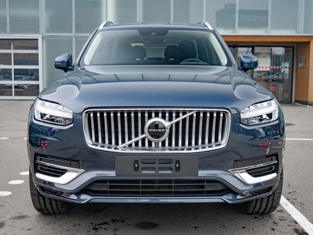 Check price and buy New Volvo XC90 Restyling For Sale
