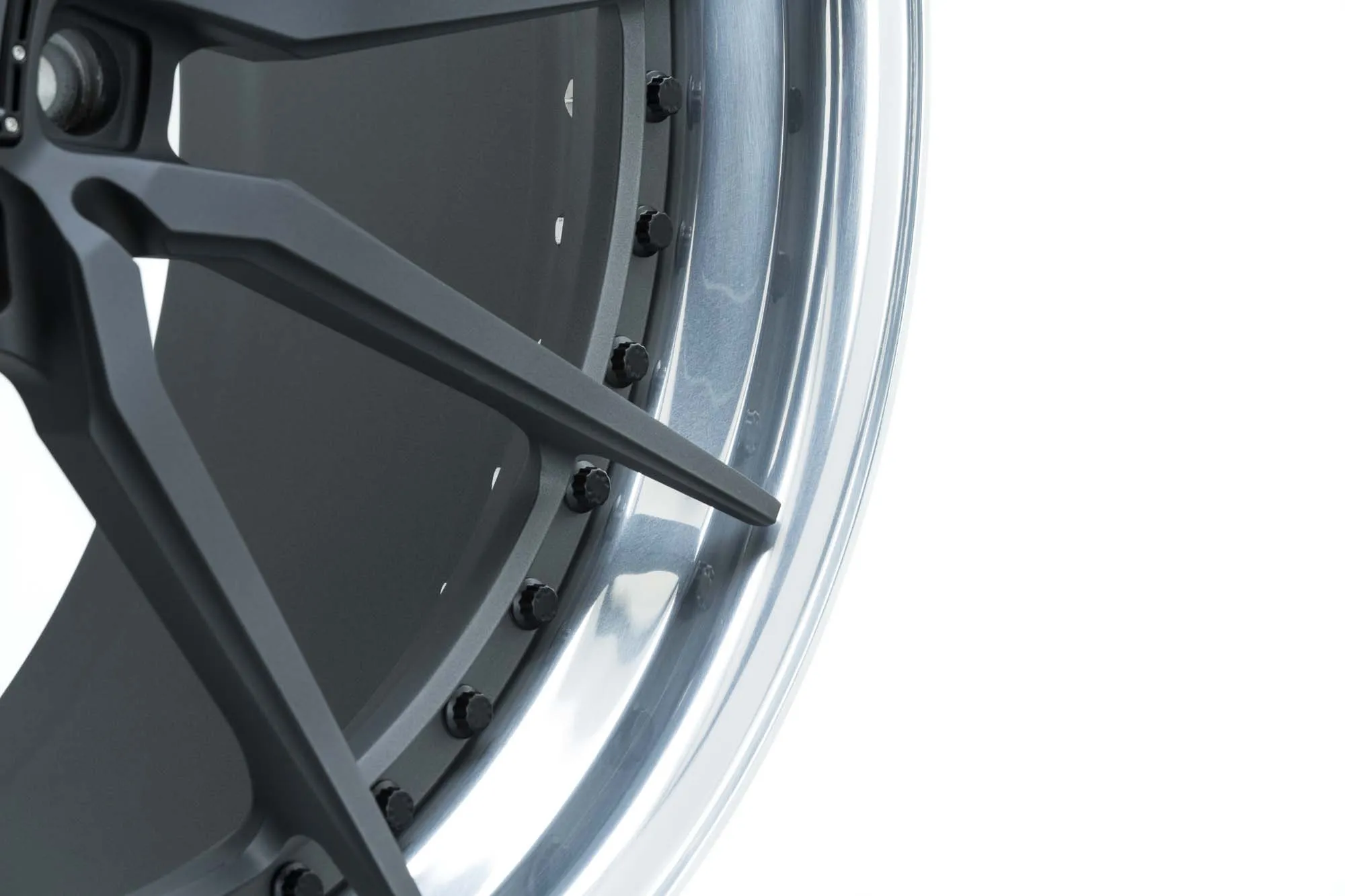 Vossen M X2 3 PIECE 3-piece forged wheel — rear angle