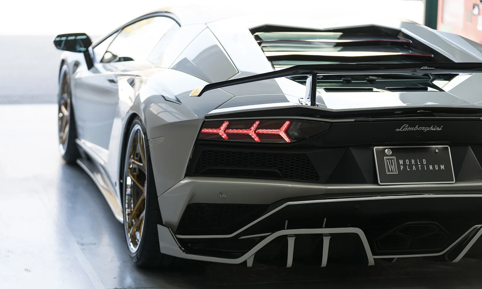 Check our price and buy Rowen body kit for Lamborghini Aventador S