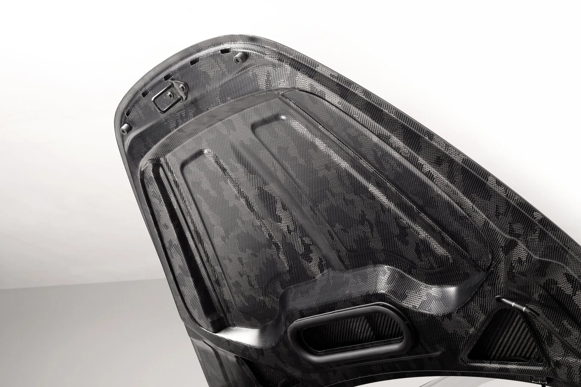 Check our price and buy Topcar Design body kit for McLaren 765 LT Spider Carbon Edition!