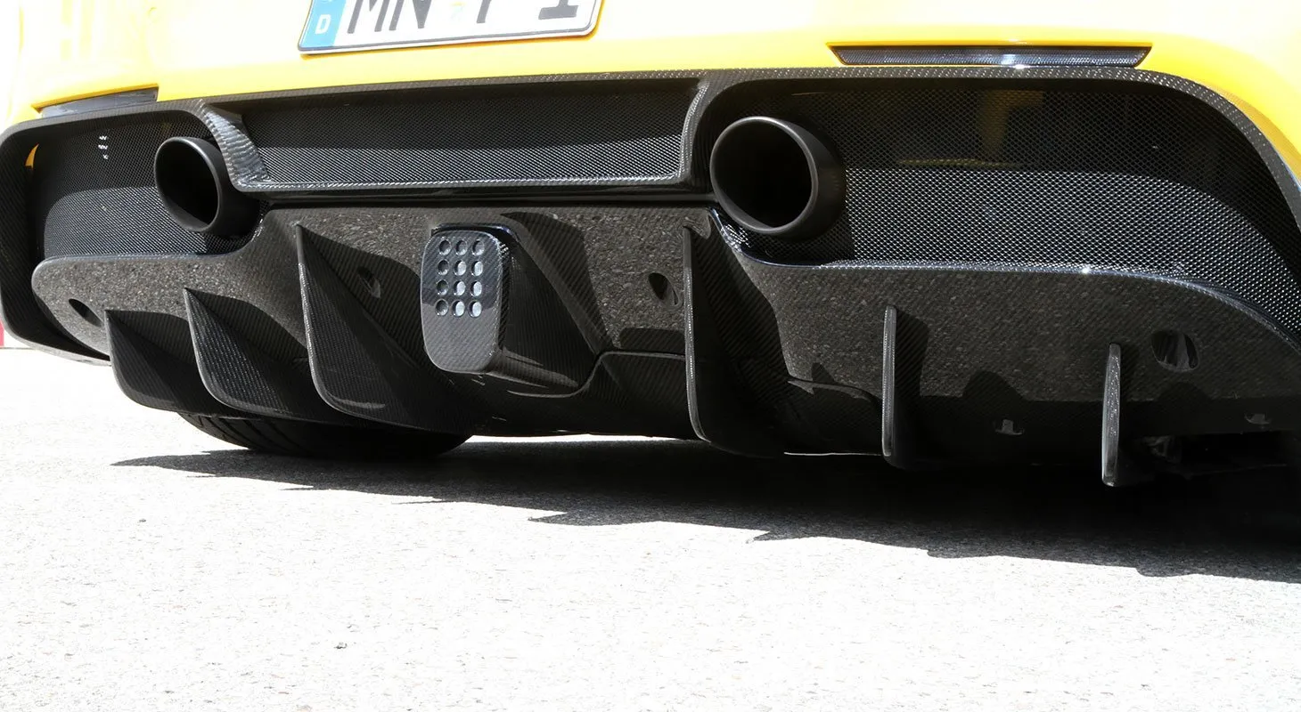 Check price and buy Novitec Carbon Fiber Body kit set for Ferrari 488 Spider