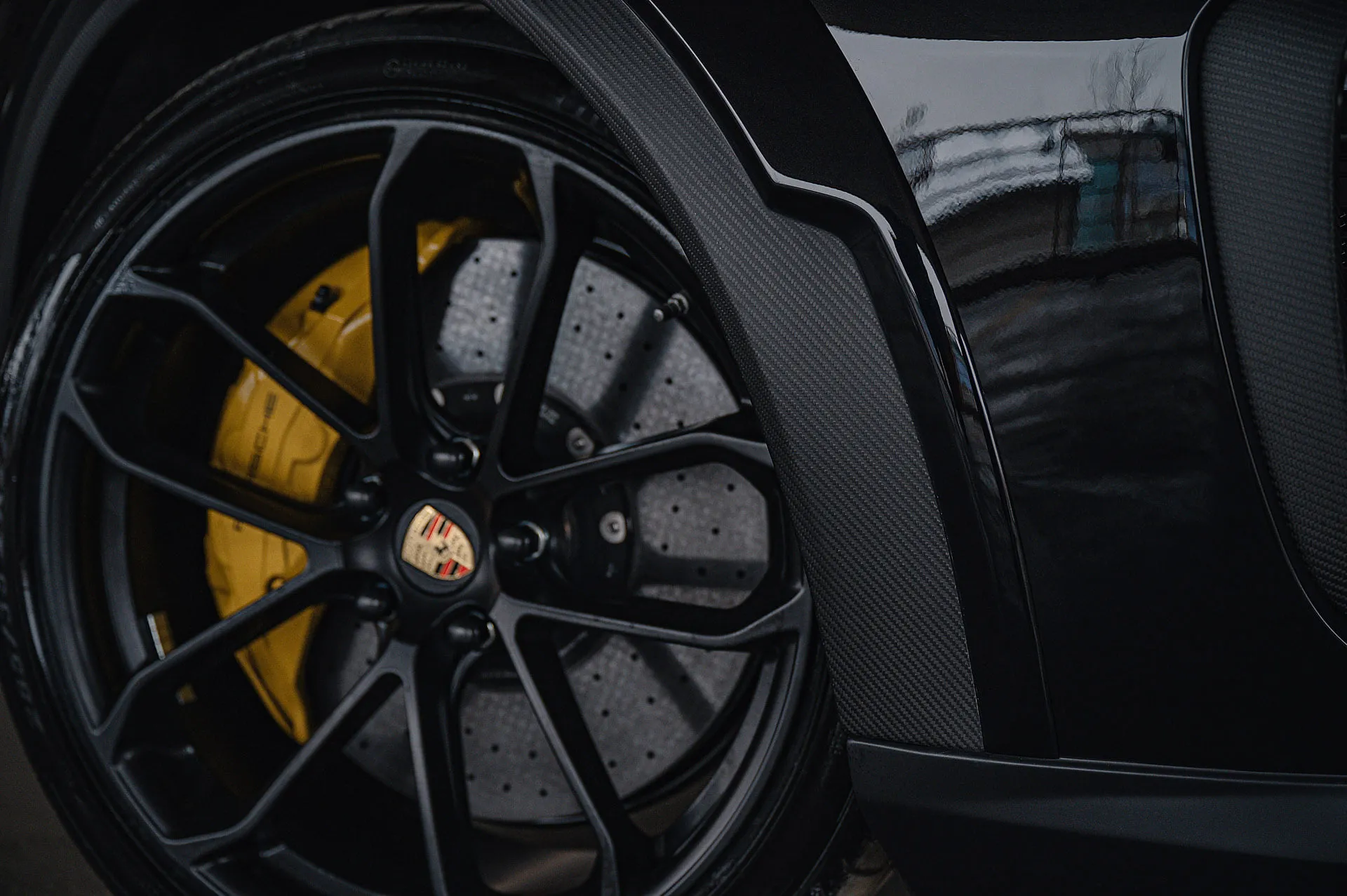 Check price and buy MTR Design Wide Body Carbon Fiber kit for Porsche Cayenne Coupe