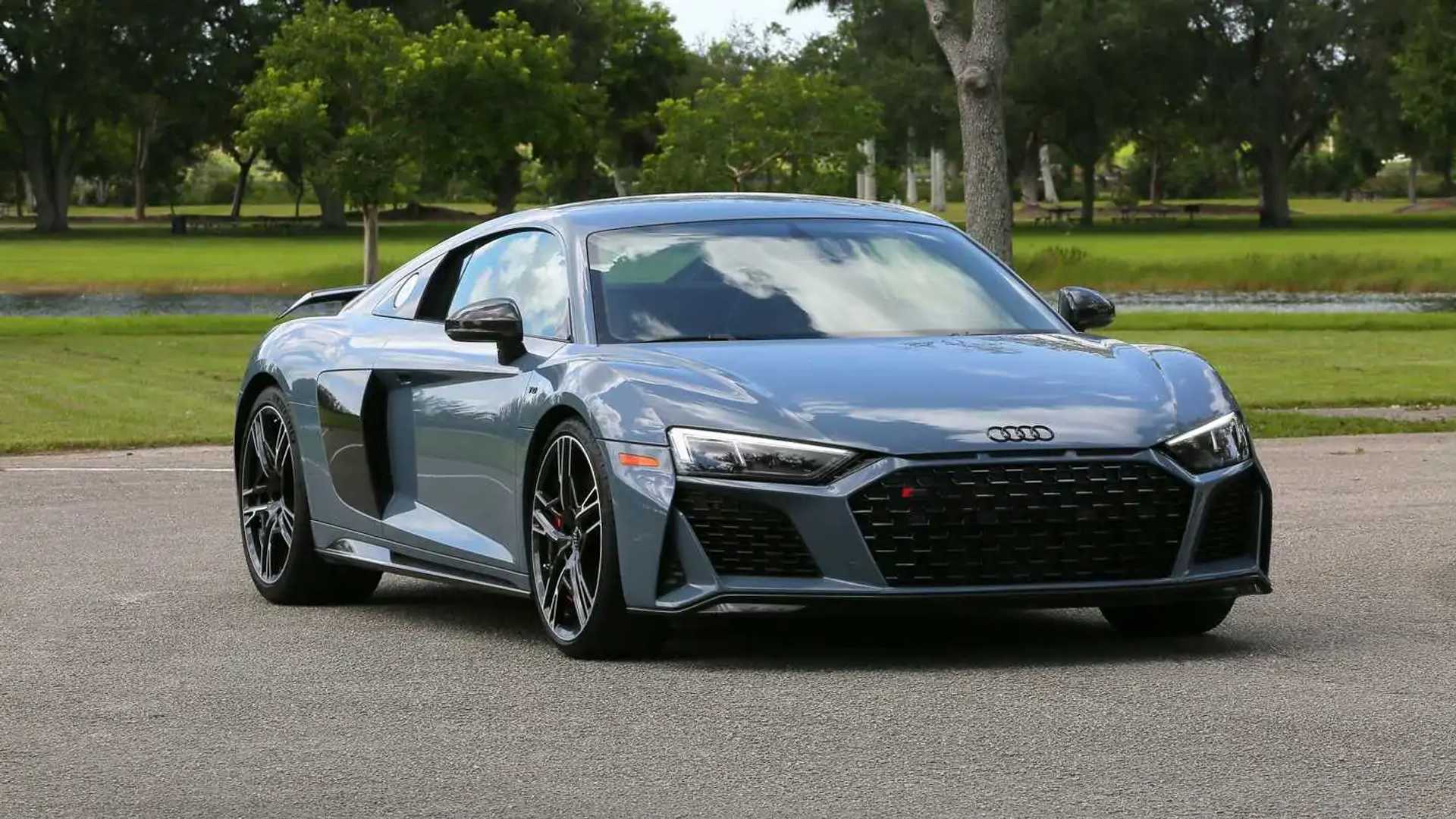 Unveiling Automotive Brilliance: A Close Look at the 2020 Audi R8 Performance