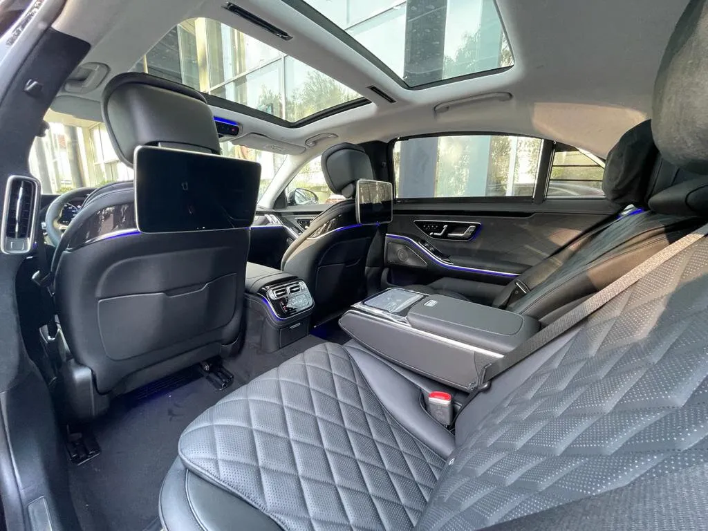 Check price and buy New Mercedes-Benz S-Class 350 d Long 4MATIC (W223) For Sale