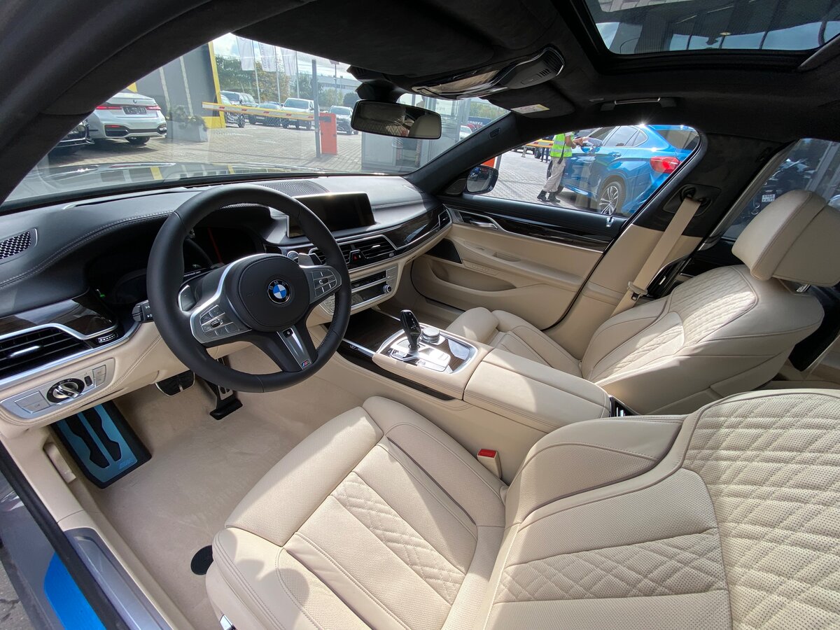 Buy New BMW 7 series Long 740Ld xDrive (G11/G12) Restyling