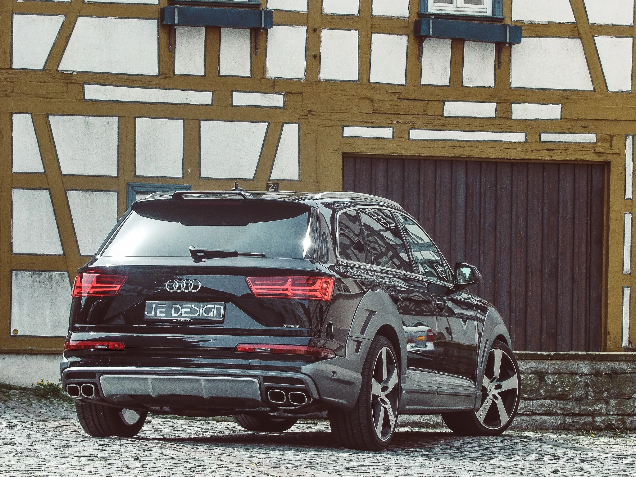 Check our price and buy JE Design body kit for Audi Q7 4M S-Line
