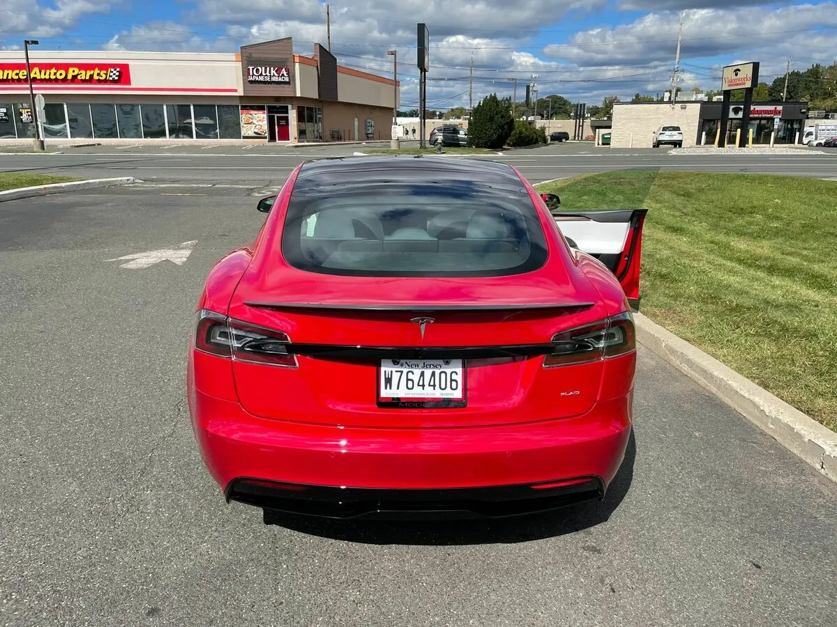 Check price and buy New Tesla Model S Plaid Restyling 2 For Sale