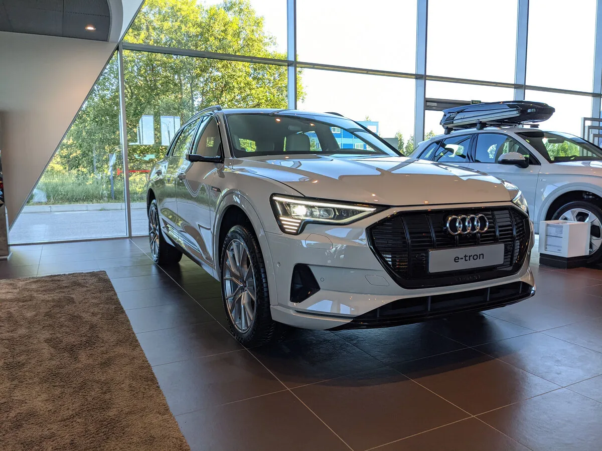 Buy New Audi E-Tron 55