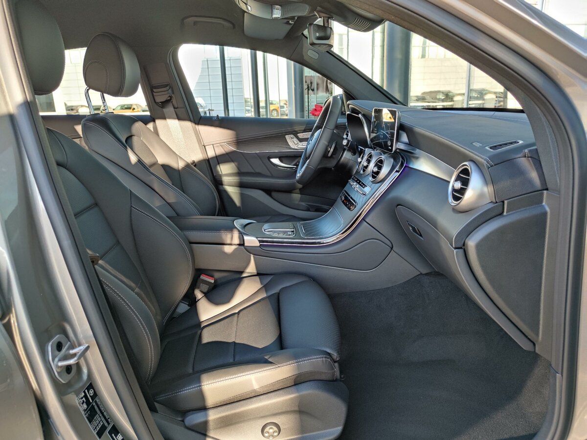 Check price and buy New Mercedes-Benz GLC Coupe 300 d (C253) Restyling For Sale