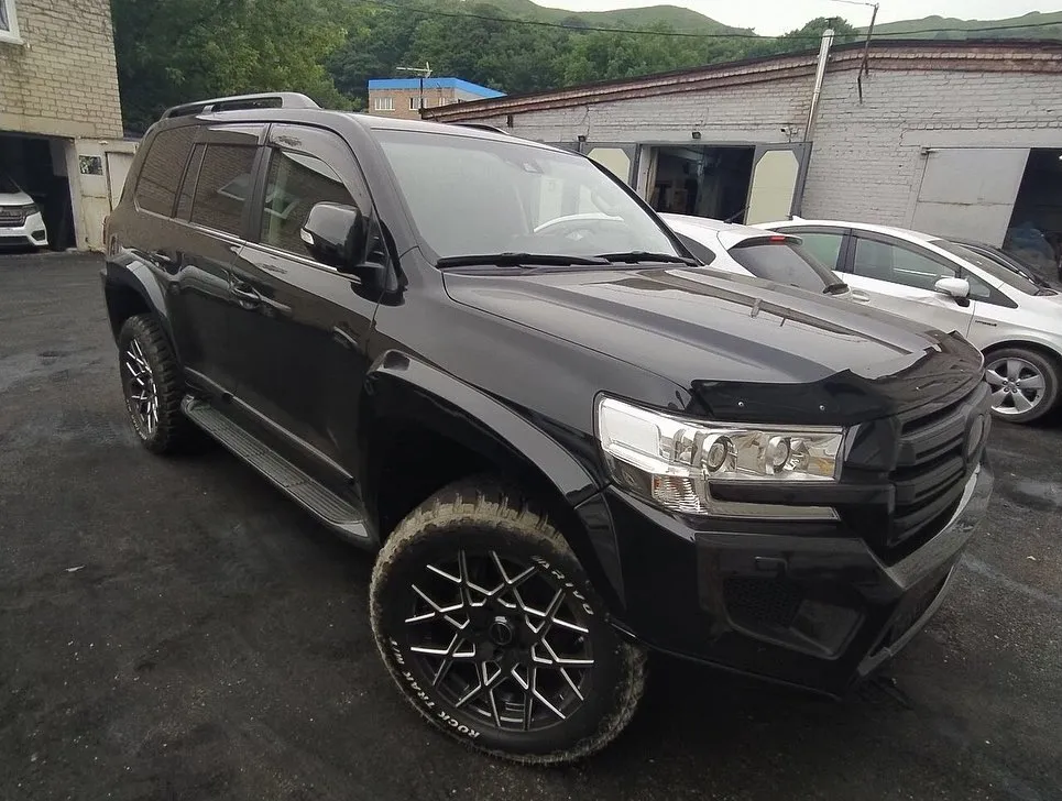 Check our price and buy Shikari body kit for Toyota Land Cruiser 200