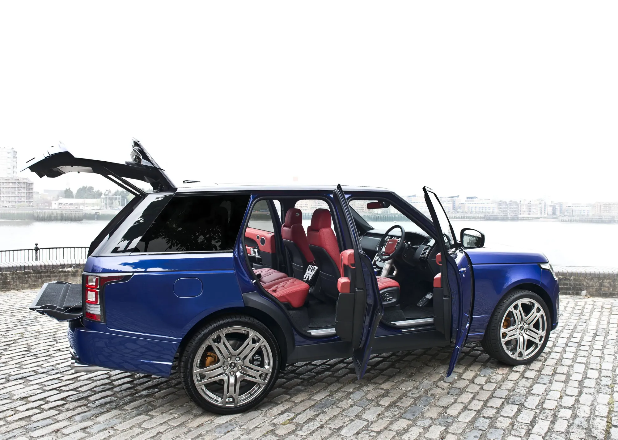 Check our price and buy Kahn Design body kit for Land Rover Range Rover Vogue  LE!