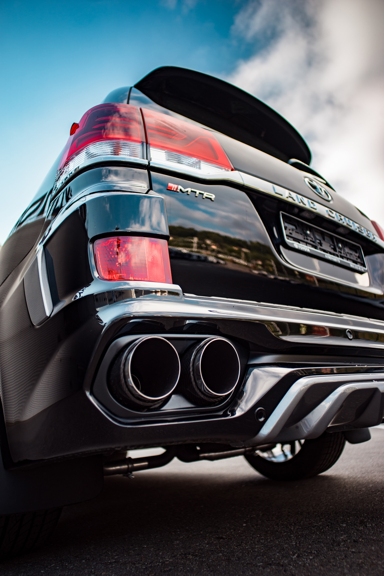 Check our price and buy MTR Design Body Kit for Toyota Land Cruiser 200