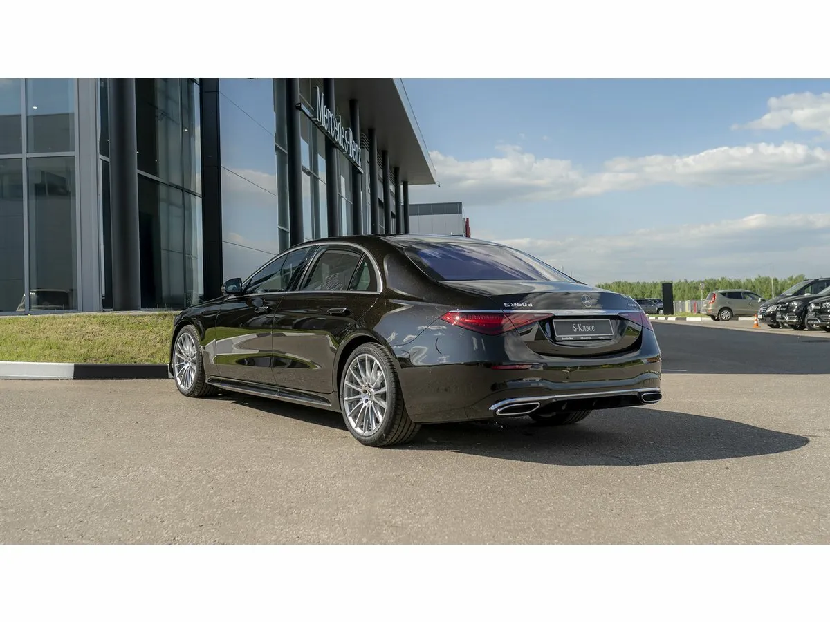 Check price and buy New Mercedes-Benz S-Class 350 d Long 4MATIC (W223) For Sale