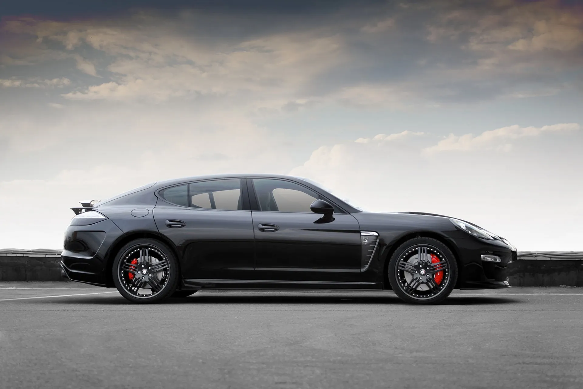 Check our price and buy Topcar Design body kit for Porsche Panamera GT