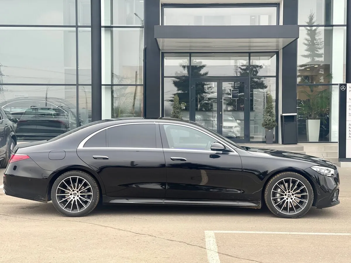 Check price and buy New Mercedes-Benz S-Class 350 d Long 4MATIC (W223) For Sale