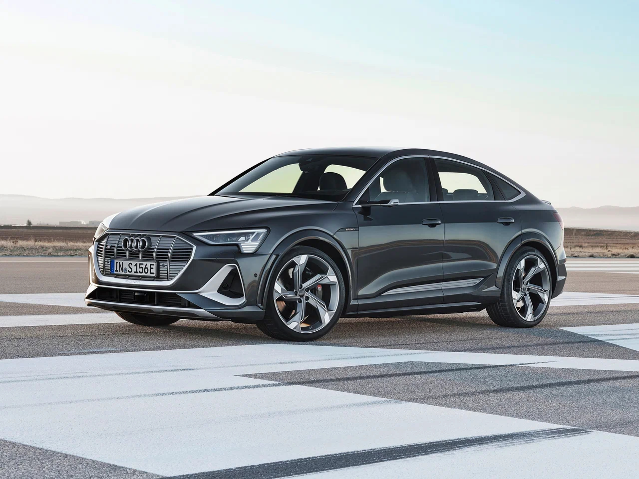 Embrace Individuality: Transform Your Audi e-tron S Sportback 2023+ with a Custom Body Kit