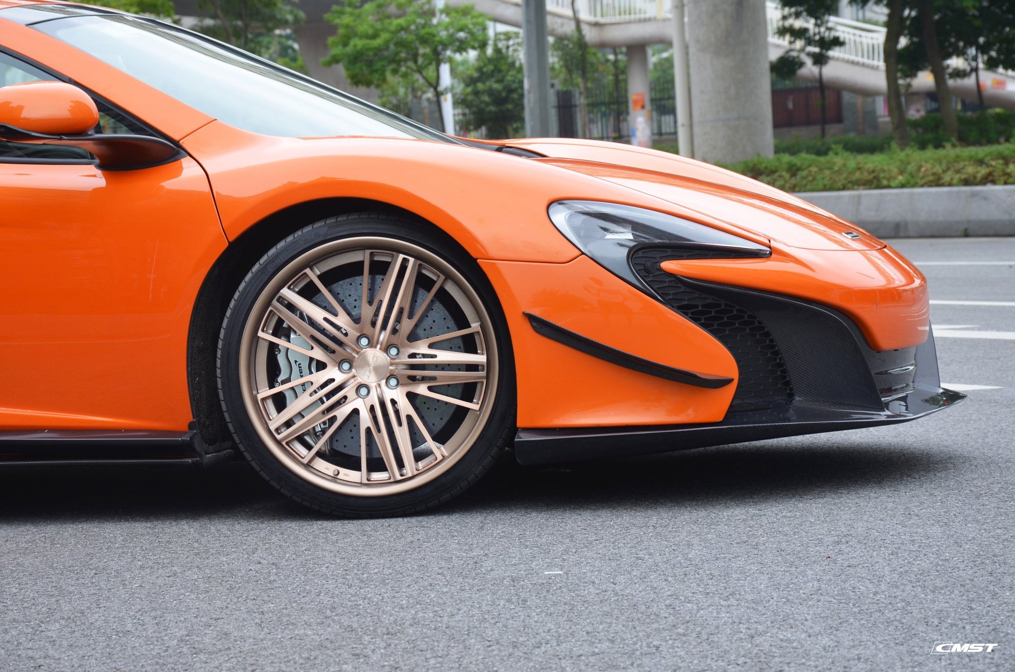 Check our price and buy CMST Carbon Fiber Body Kit set for McLaren 650S !