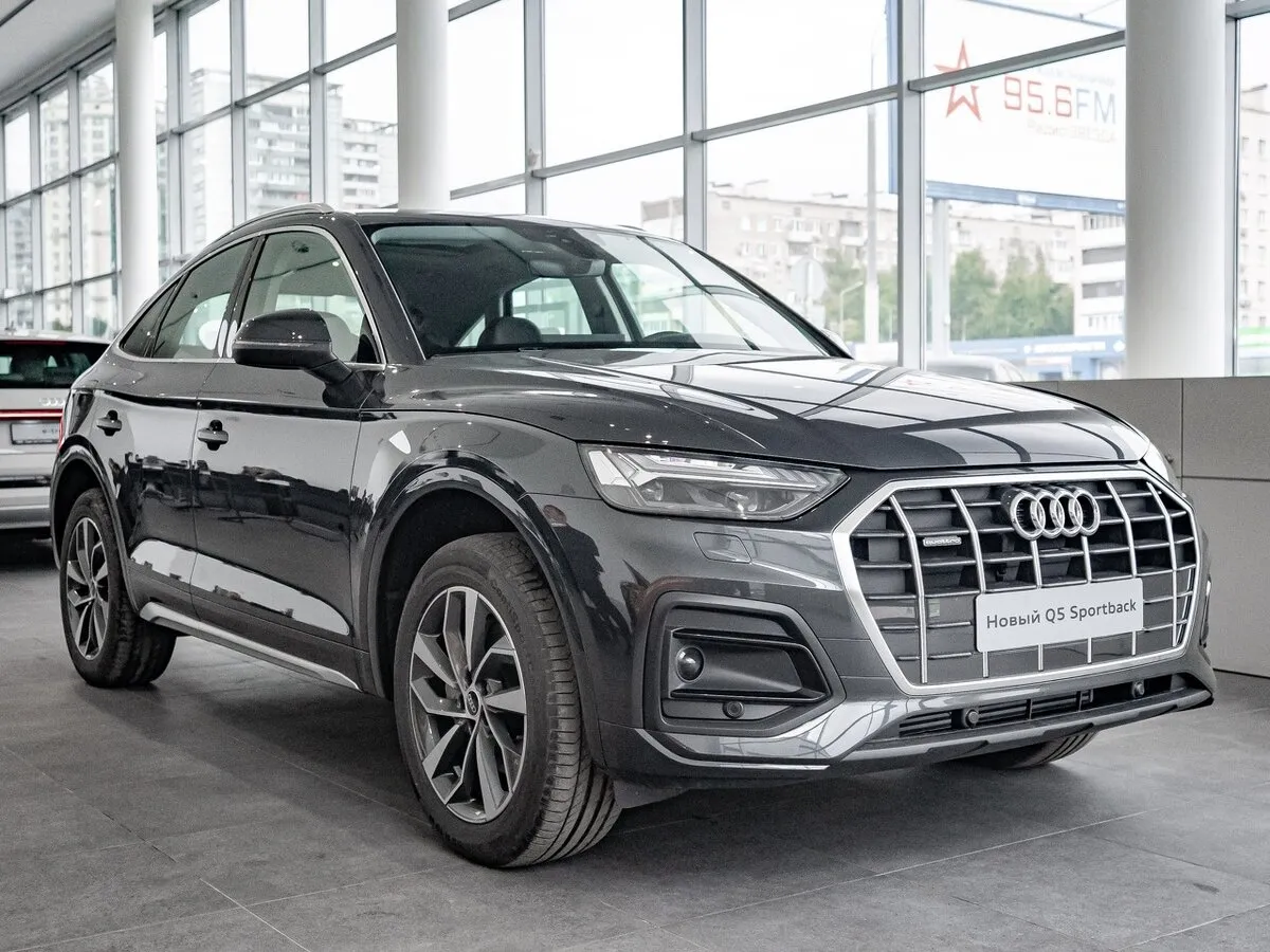 Check price and buy New Audi Q5 Sportback 45 TFSI (FY) For Sale