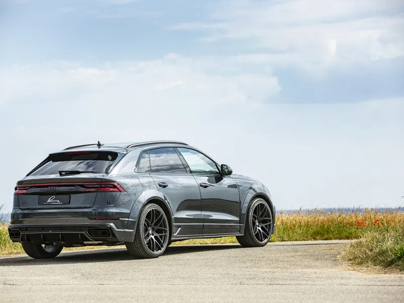 Check our price and buy Lumma CLR 8S body kit for Audi Q8